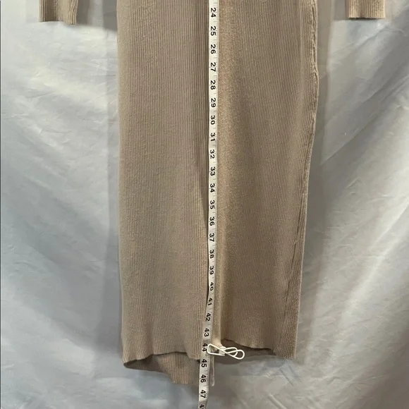Chic Long Sleeve Beige Knit Dress - Picture 8 of 13
